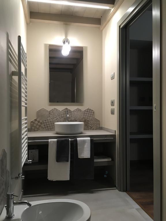 Energaia Apartment ตอสโกลาโน มาแดร์โน ห้อง รูปภาพ