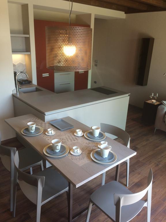 Energaia Apartment ตอสโกลาโน มาแดร์โน ห้อง รูปภาพ